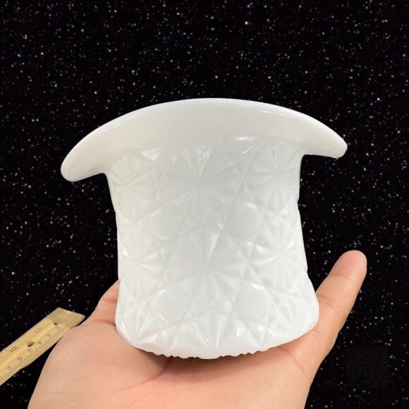 Vintage Indiana Glass Daisy and Button White Milk Glass Top Hat Catch Bowl VTG - Picture 12 of 15